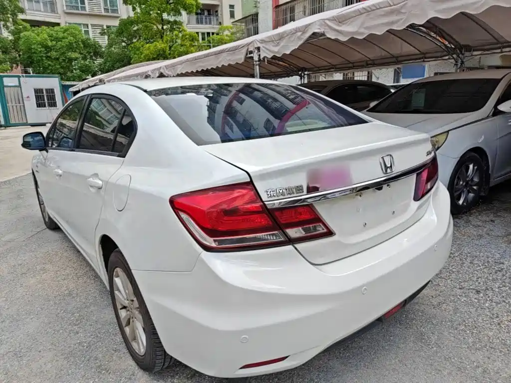 Honda Civic — миниатюра 5
