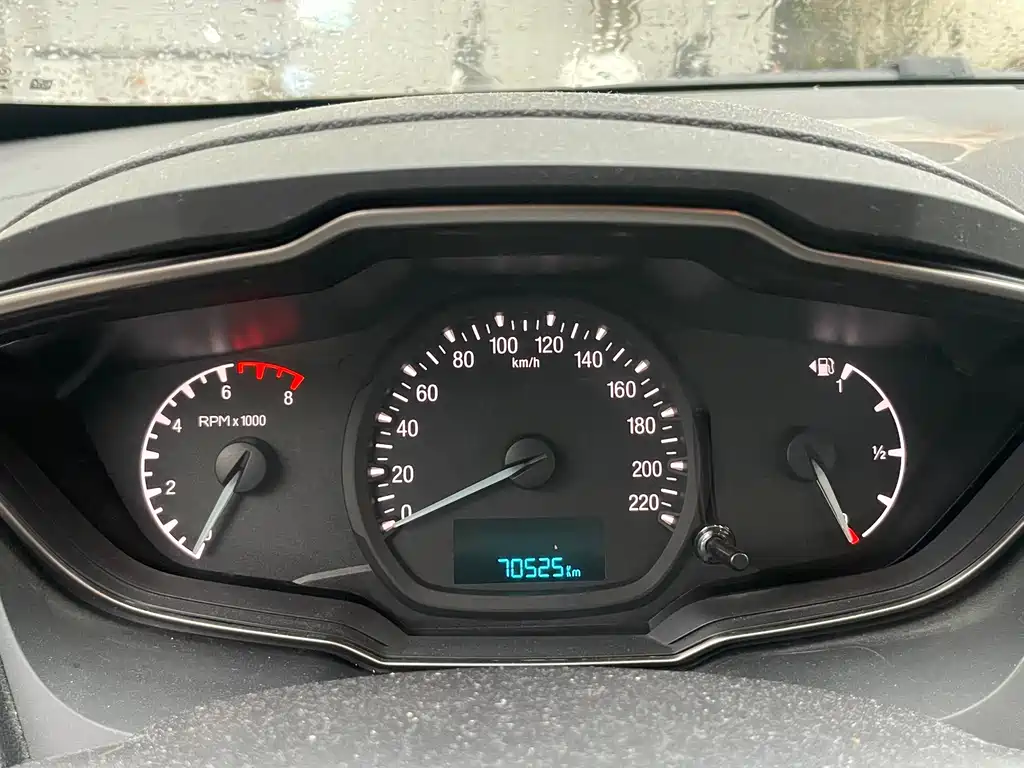 Ford Escort — миниатюра 12