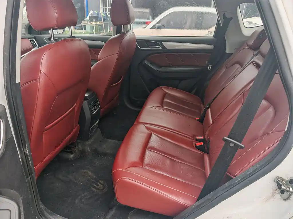 Roewe RX5 — миниатюра 10