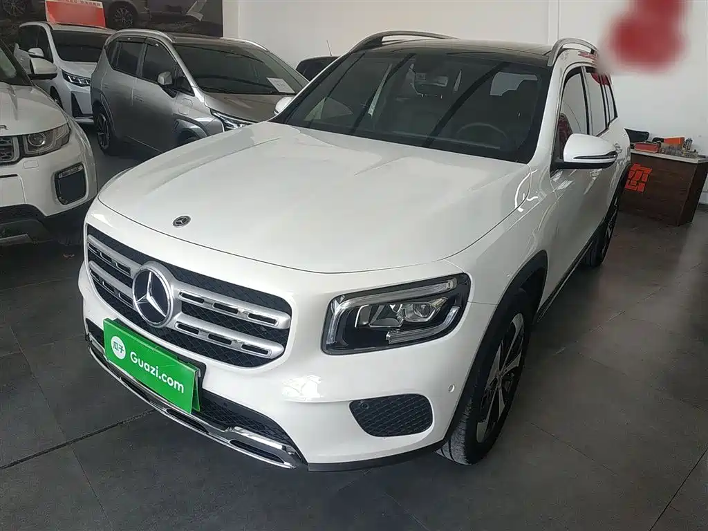 Mercedes-Benz GLB 2021