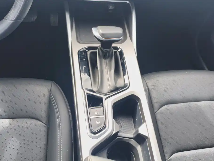 Geely Emgrand — миниатюра 16