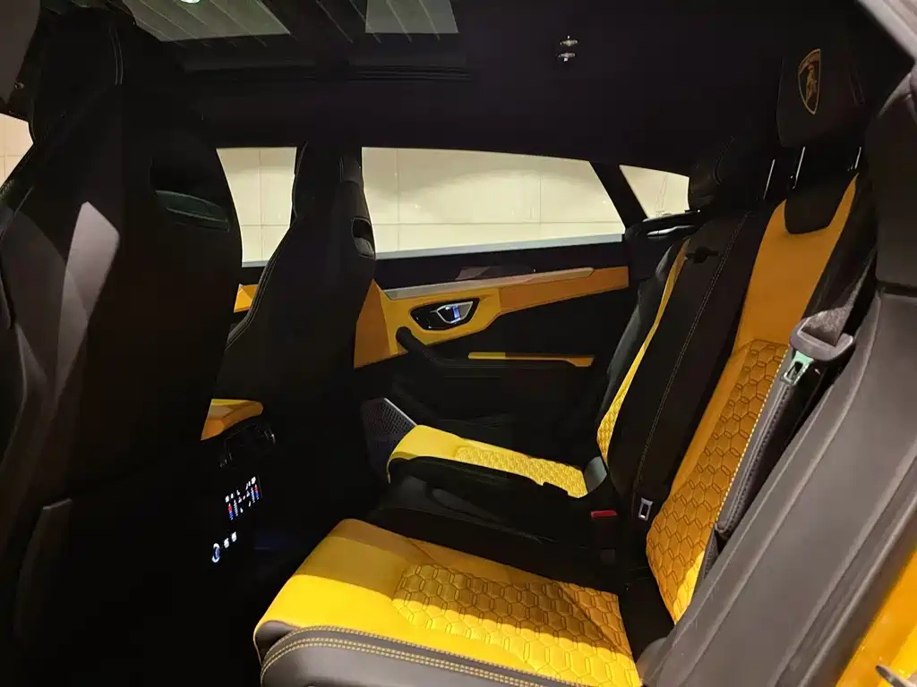 Lamborghini Urus 2021 4.0T V8