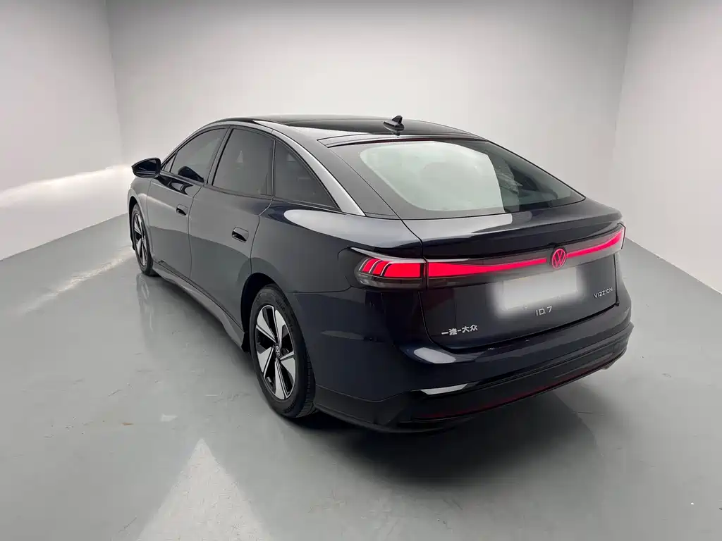 VOLKSWAGEN ID.7 VIZZION