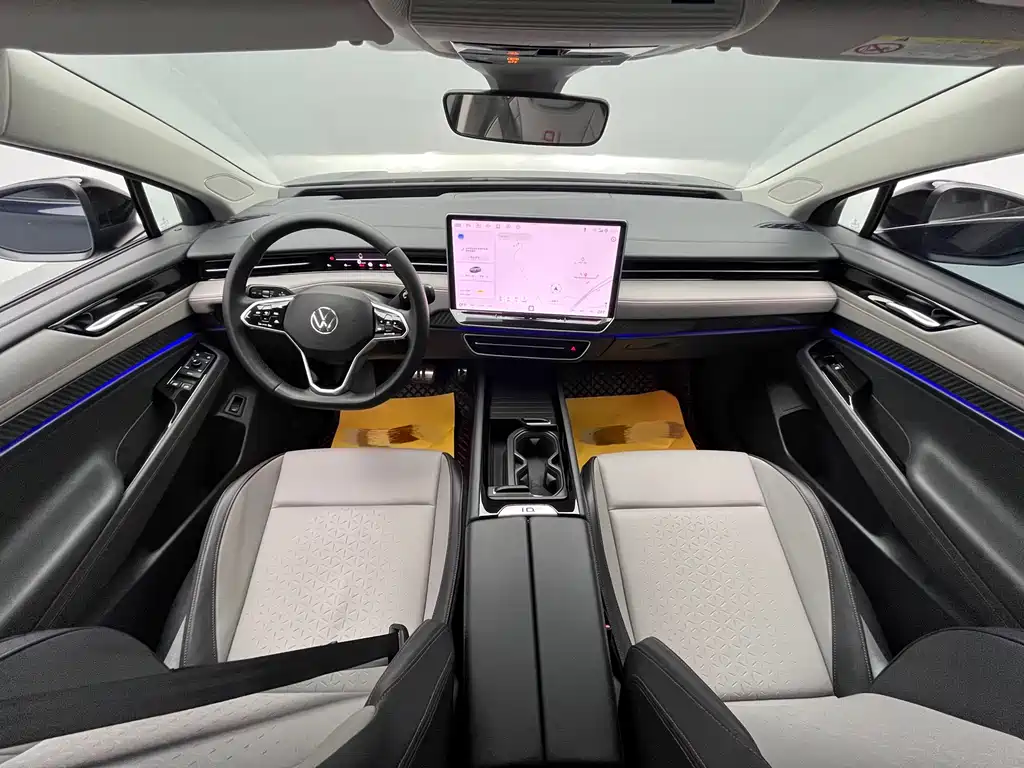 VOLKSWAGEN ID.7 VIZZION