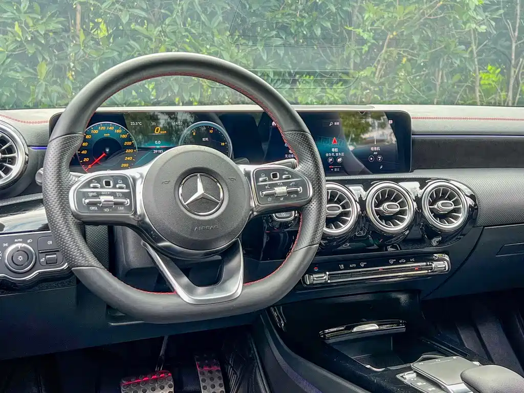 Mercedes-Benz CLA (Import) — миниатюра 11
