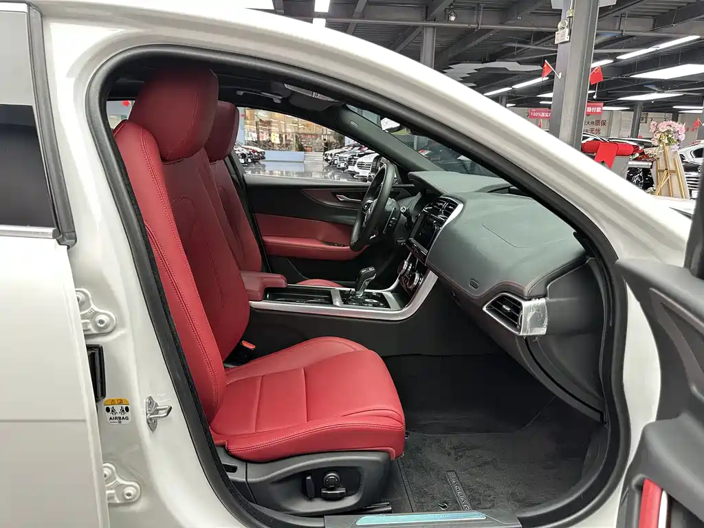 Jaguar XEL — миниатюра 6