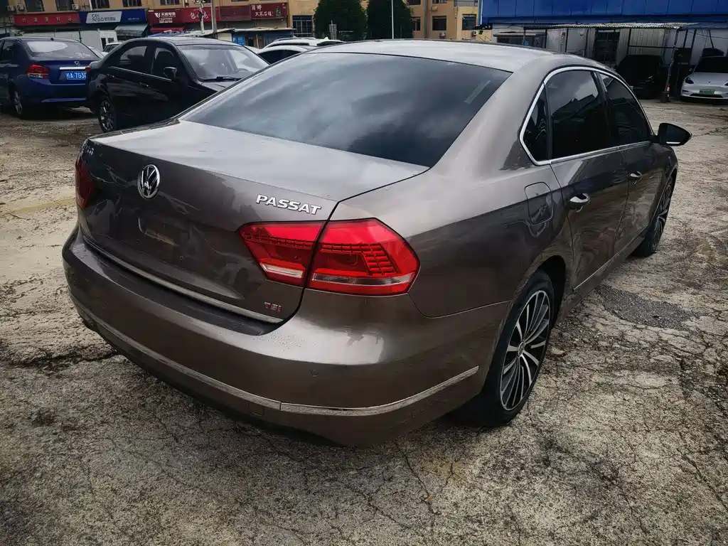 Volkswagen Passat — миниатюра 4