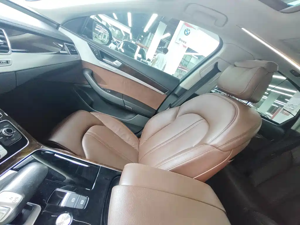 Audi A8 — миниатюра 8