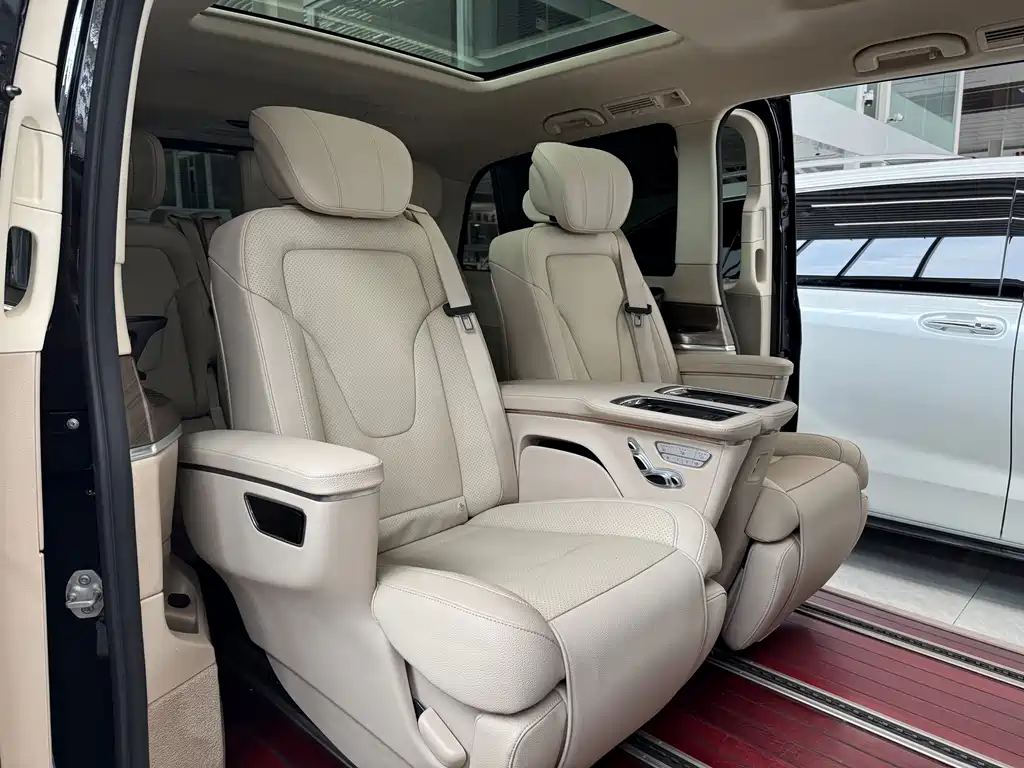 Mercedes-Benz V-Class — миниатюра 10