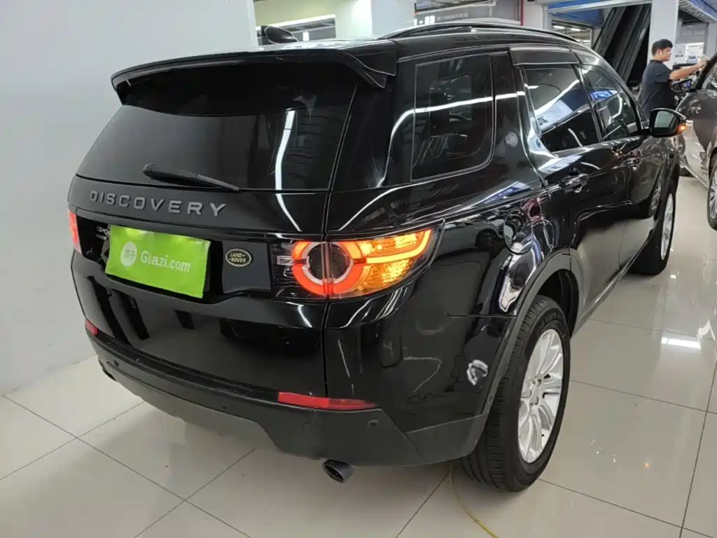Land Rover Discovery Sport — миниатюра 7