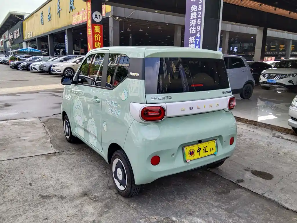 Wuling MINIEV — миниатюра 9