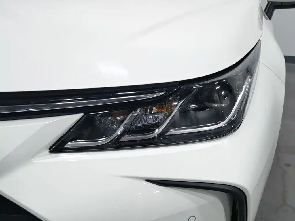 Toyota Corolla — миниатюра 7