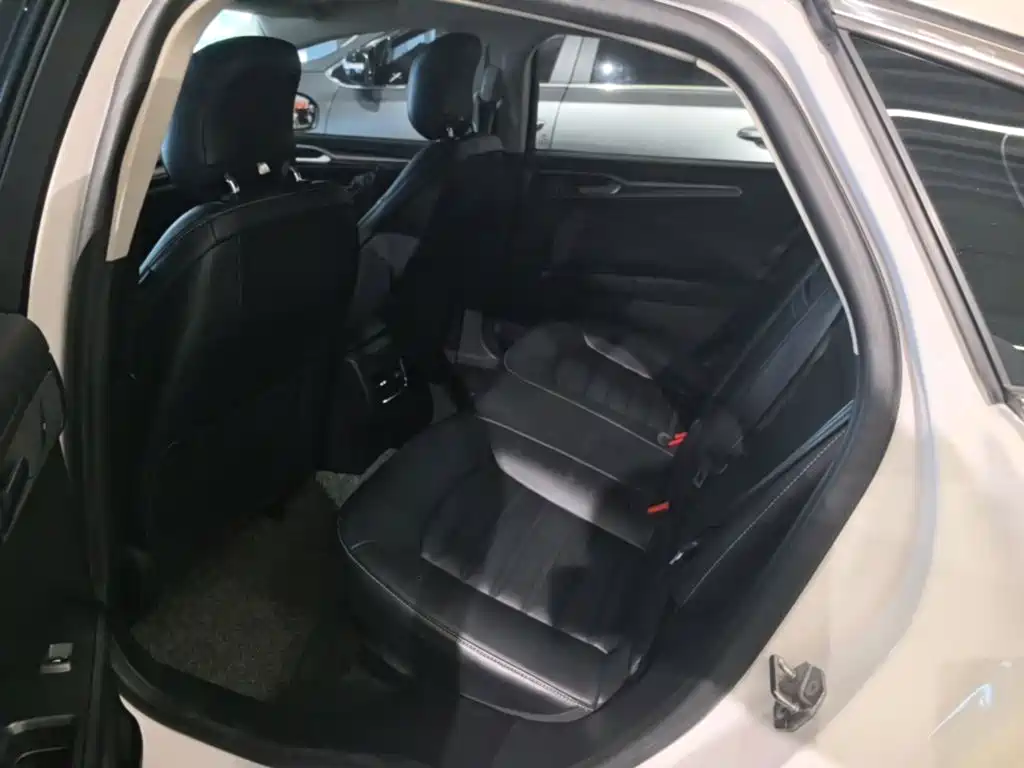 Ford Mondeo — миниатюра 22