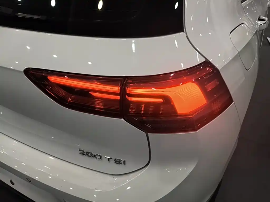 Volkswagen Golf — миниатюра 8