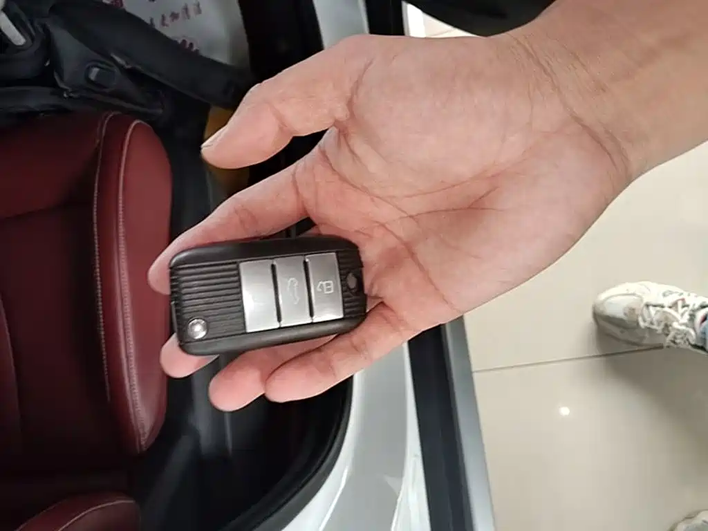 Roewe RX5 — миниатюра 9
