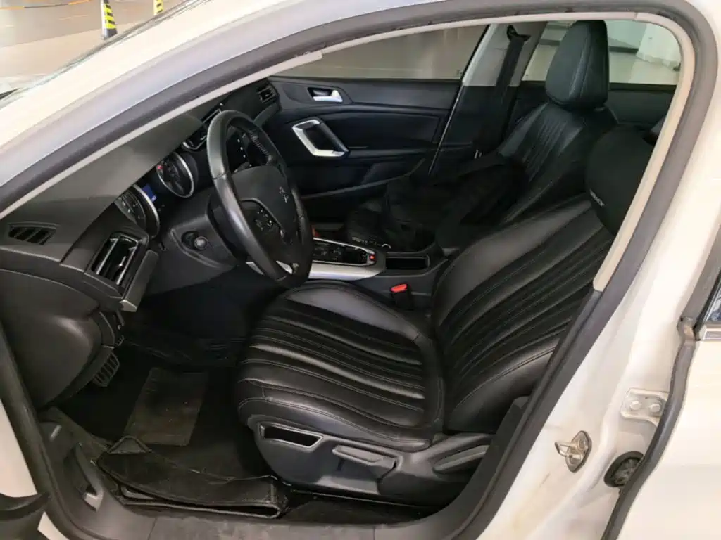 Peugeot 408 — миниатюра 20