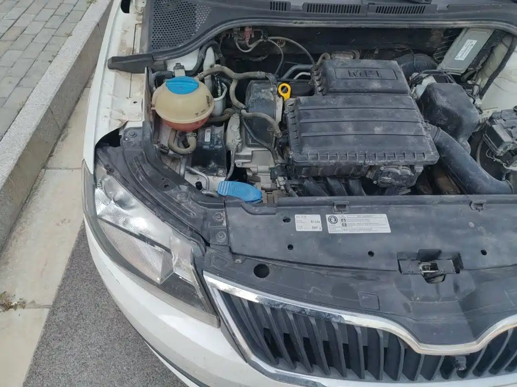 Skoda Rapid Spaceback — миниатюра 19