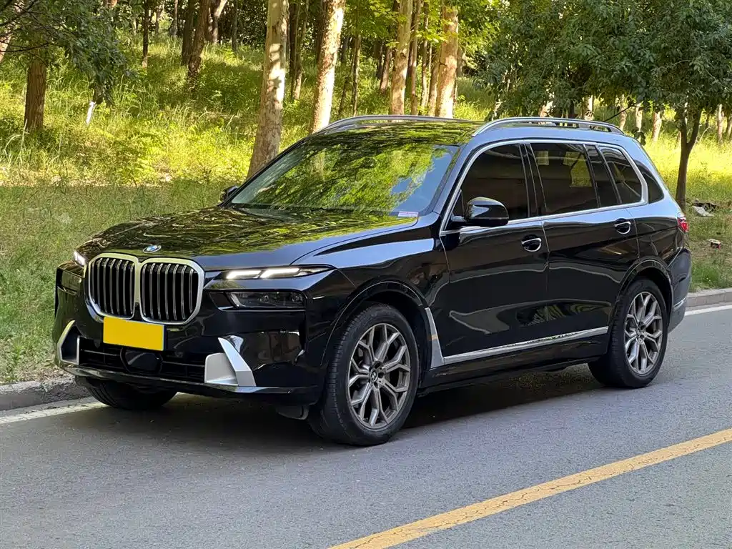 BMW X7 2023