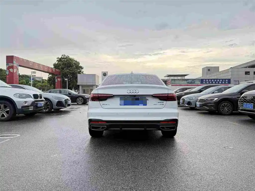 Audi A4L 2025 200 Enjoy 40 TFSI Luxury