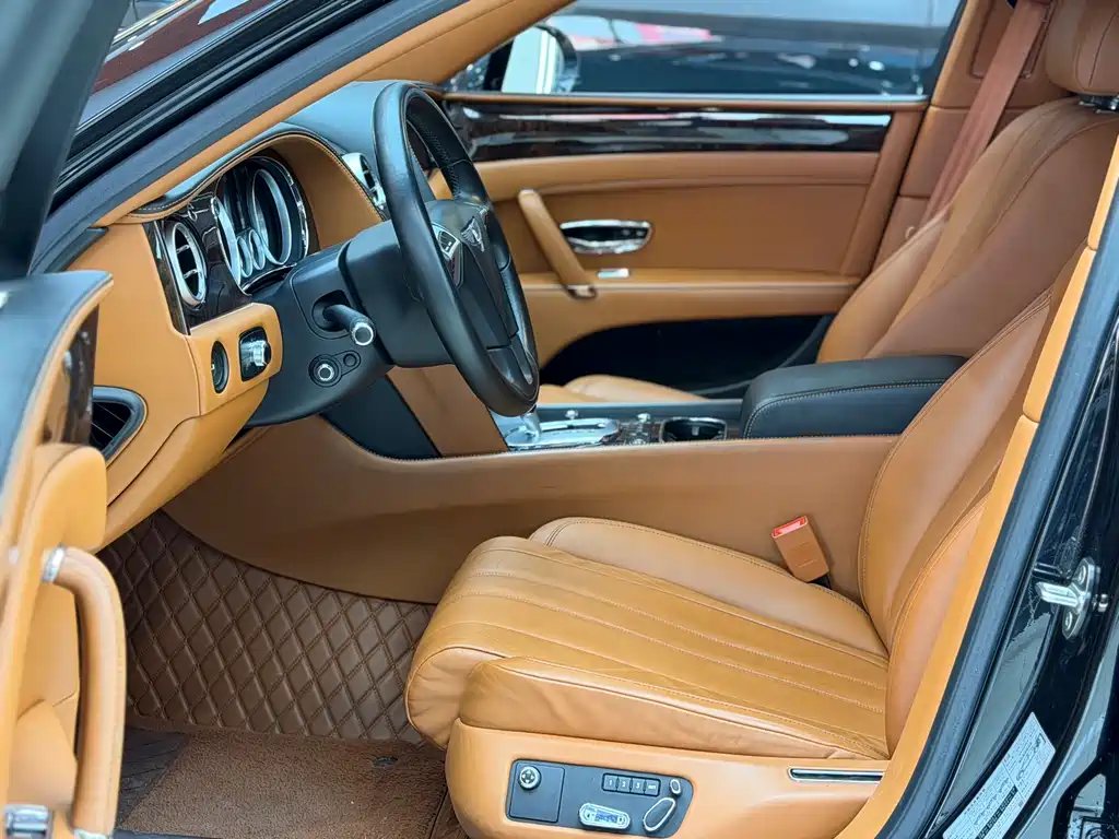 Bentley Flying Spur 2014 4.0T V8 Standard