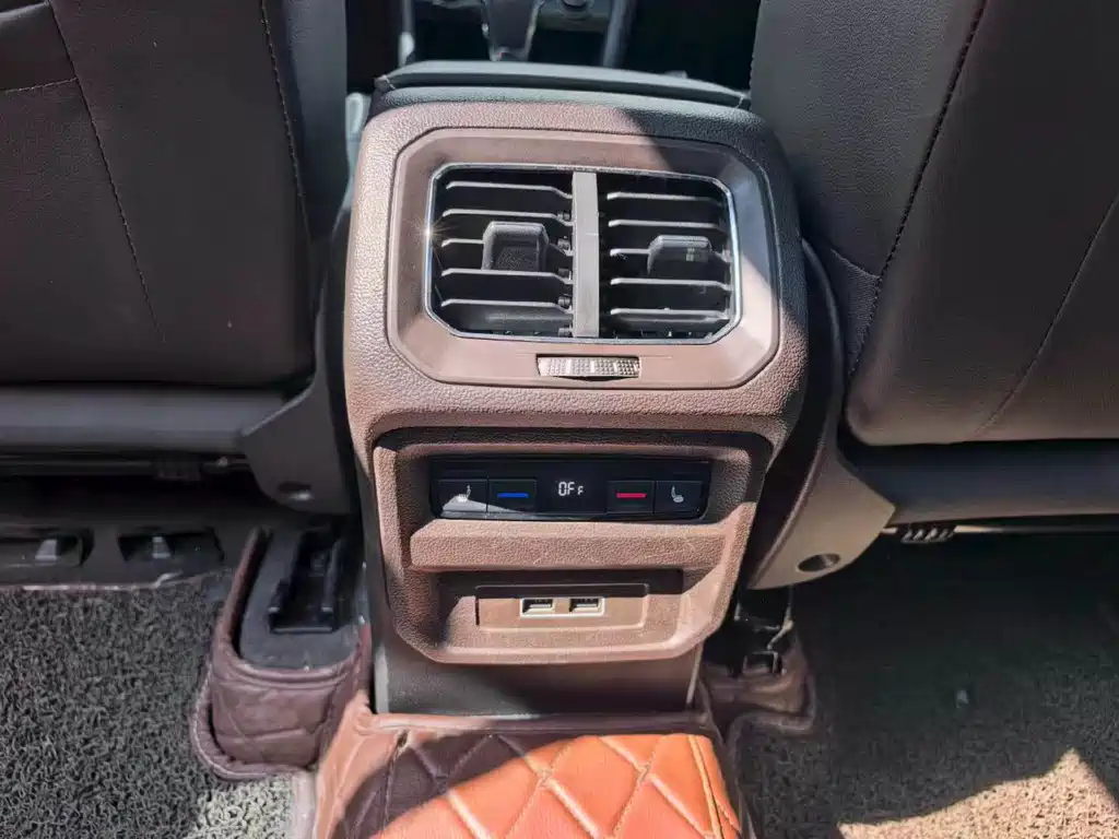 Volkswagen Tiguan L — миниатюра 3