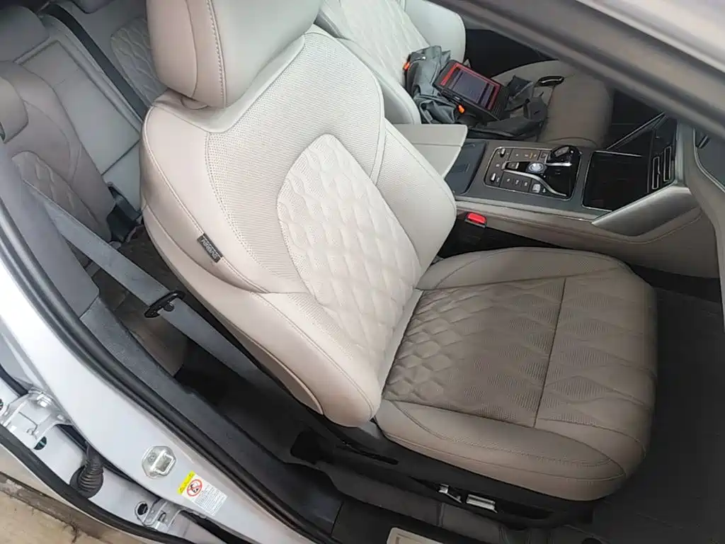 BYD Tang New Energy — миниатюра 25