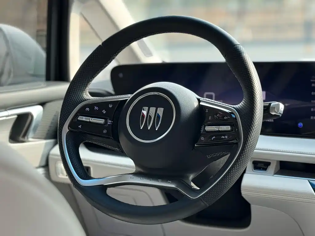 BUICK GL8 NEW ENERGY