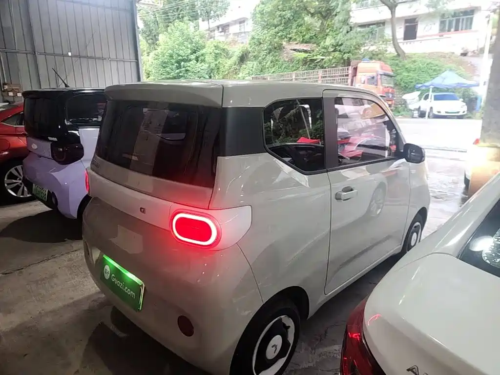Wuling MINIEV — миниатюра 7