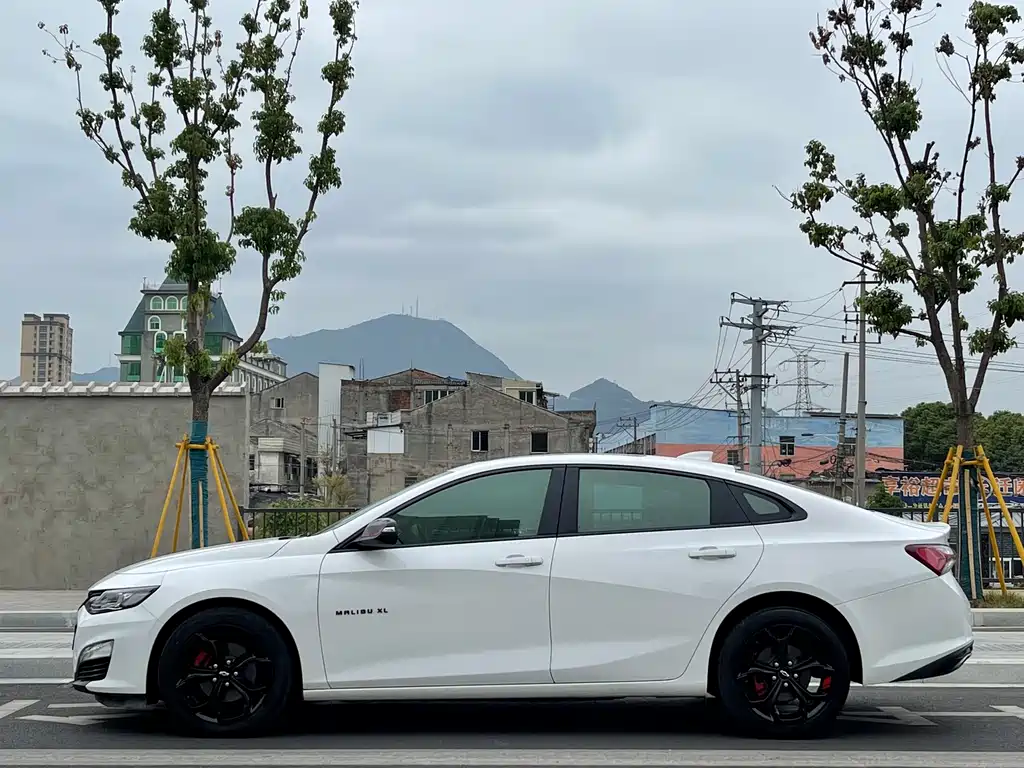 CHEVROLET MAI RUIBAO XL