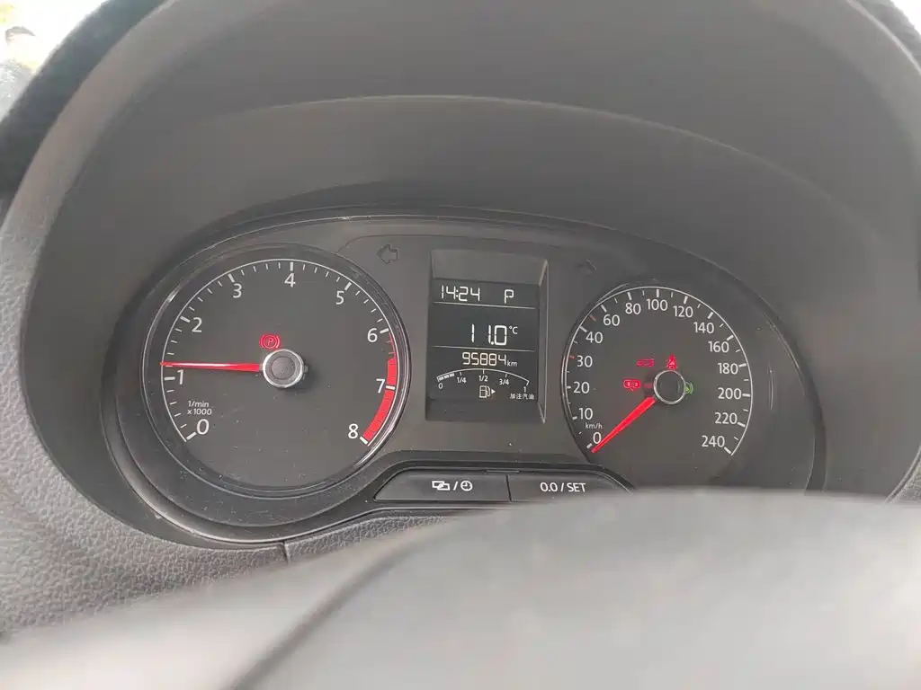 Volkswagen Polo — миниатюра 8