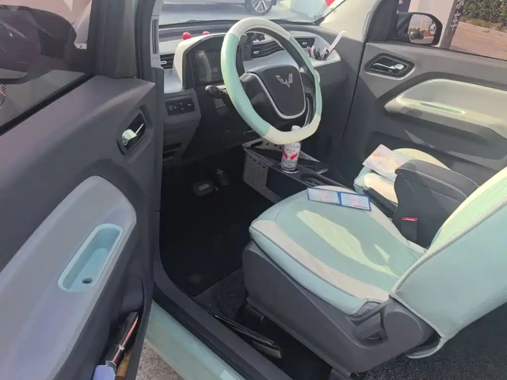 Wuling MINIEV — миниатюра 16