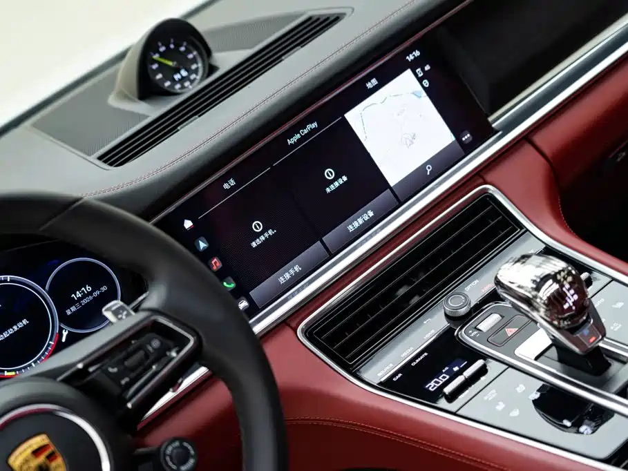 Porsche Panamera Hybrid — миниатюра 15