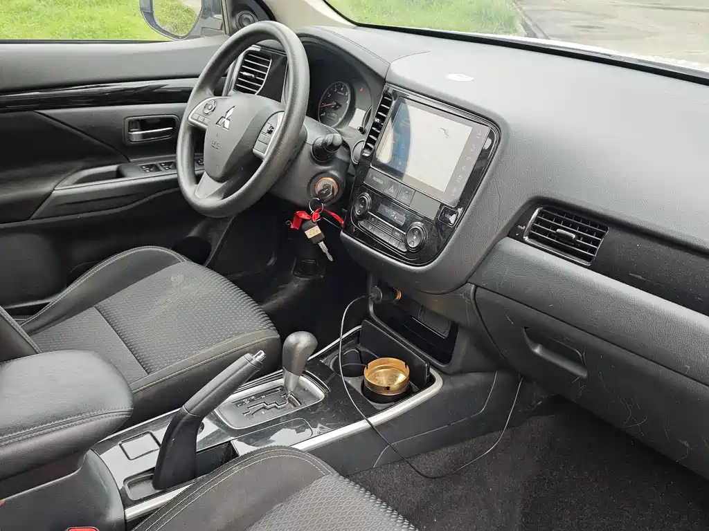 Mitsubishi Outlander 2.0L 2WD Enjoy Edition 5 seats, фото 12