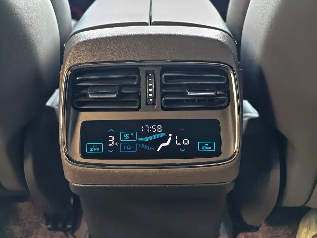 BYD Han — миниатюра 11