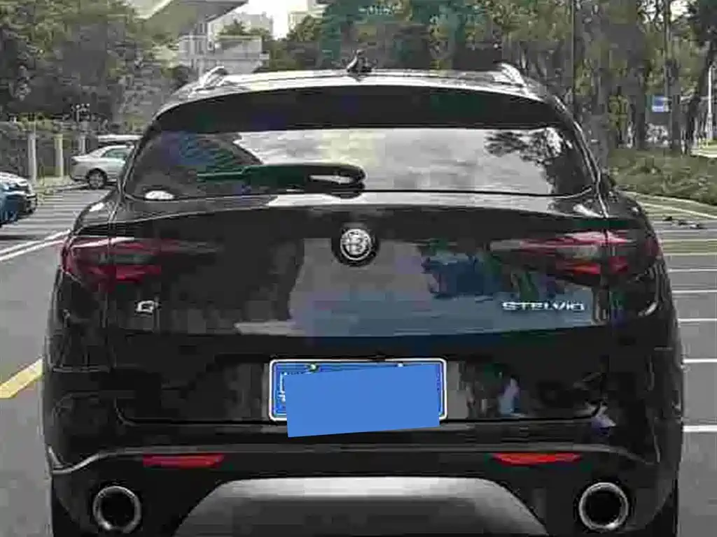 Alfa Romeo Stelvio — миниатюра 4