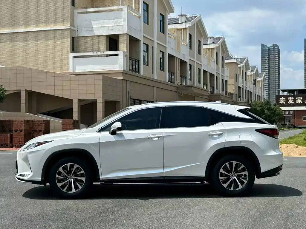 Lexus RX — миниатюра 5