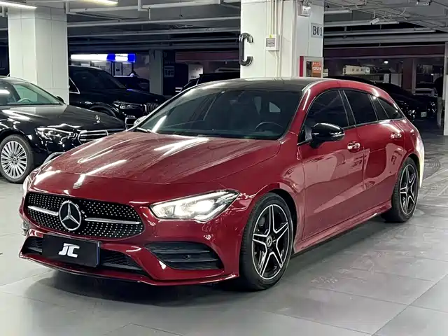 MERCEDES-BENZ CLA