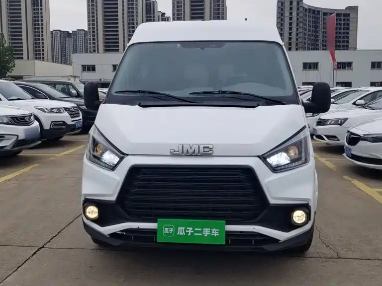JMC Tesla — миниатюра 3
