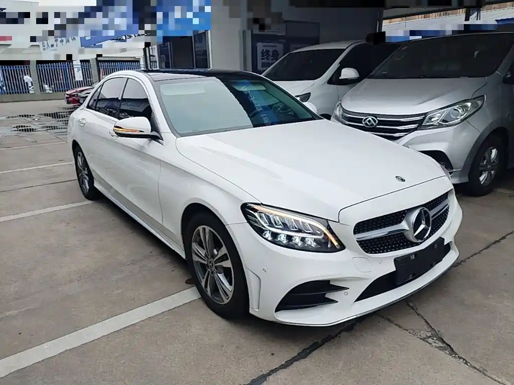 Mercedes-Benz C-Class — миниатюра 4