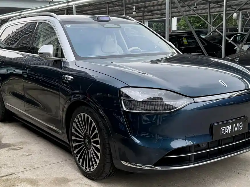 Aito M9 2025 Ultra 52kWh 5 мест (192 )
