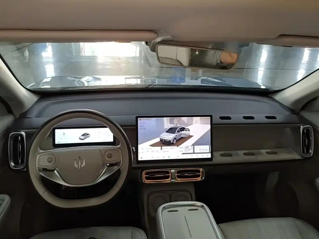 Leapmotor Leapmotor B10 — миниатюра 10