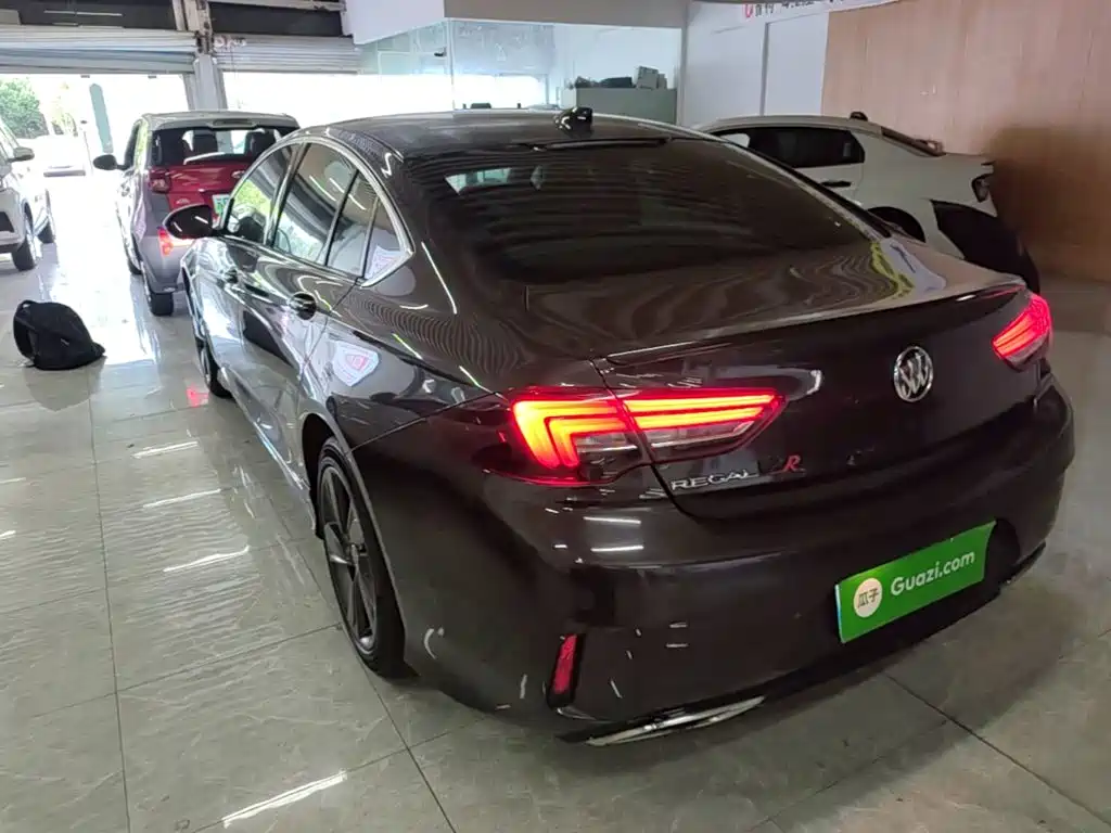 Buick Regal — миниатюра 5
