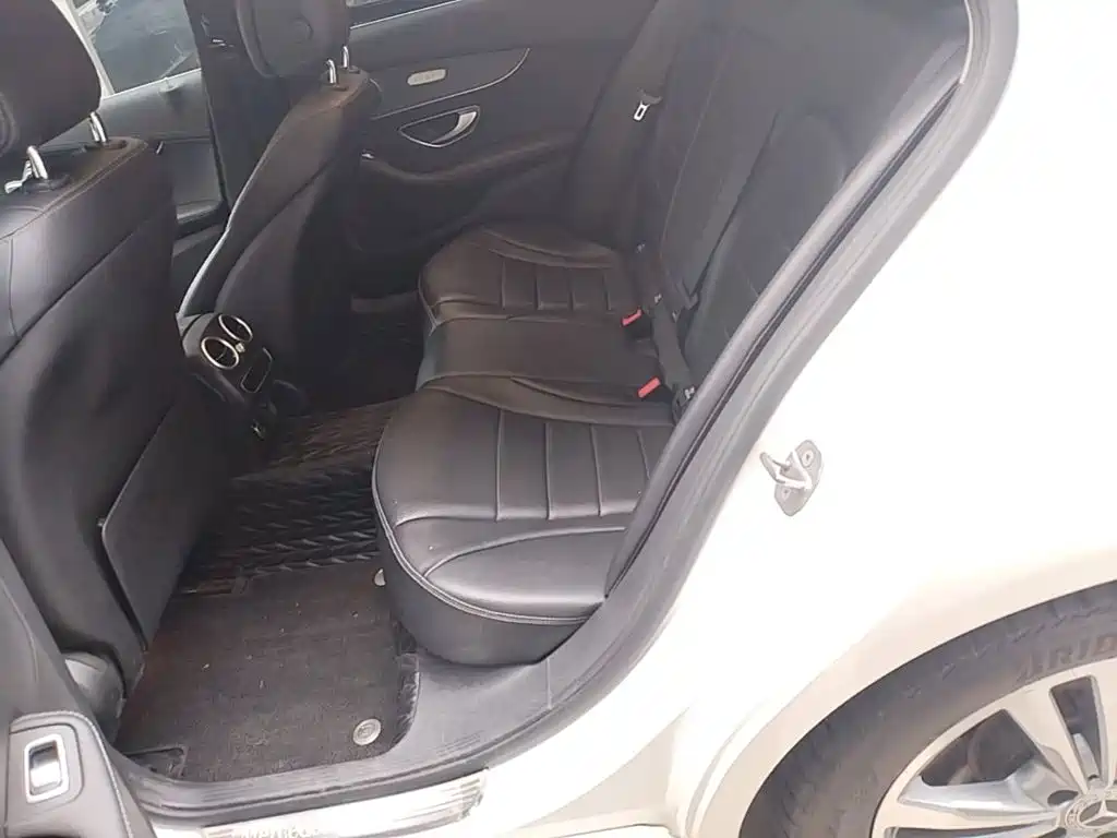 Mercedes-Benz C-Class — миниатюра 17