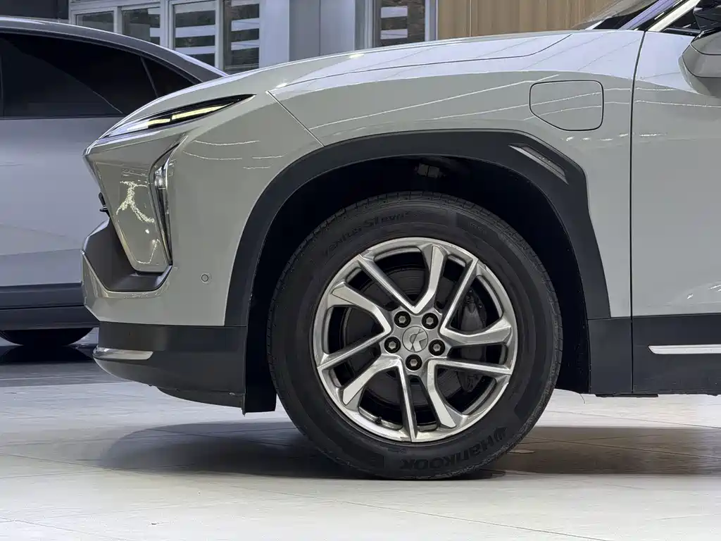 NIO ES6 — миниатюра 5