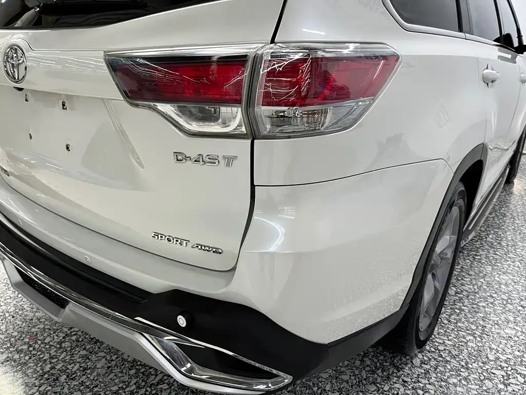 Toyota Highlander — миниатюра 19
