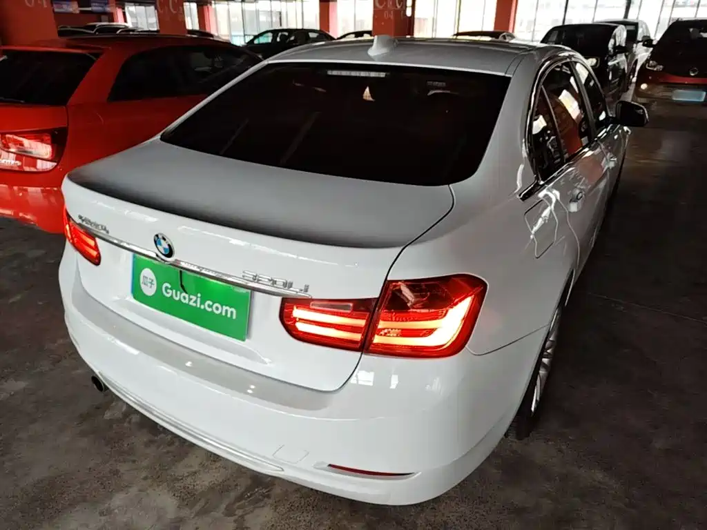 BMW 3 Series — миниатюра 7