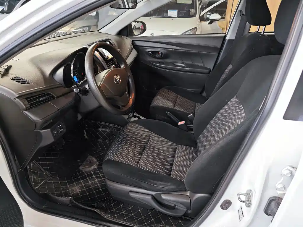Toyota Vios — миниатюра 8