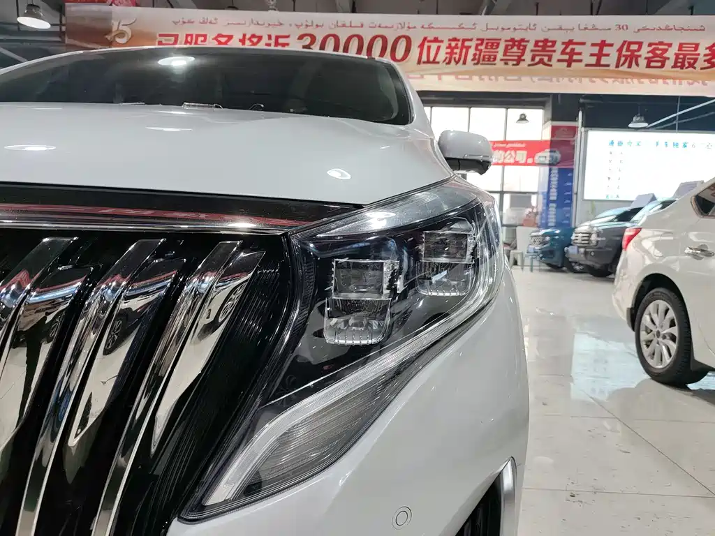 GAC TRUMPCHI M8