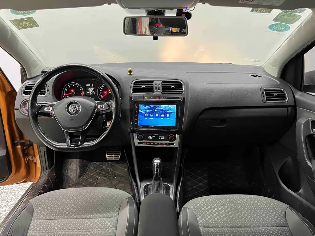 Volkswagen Polo — миниатюра 10