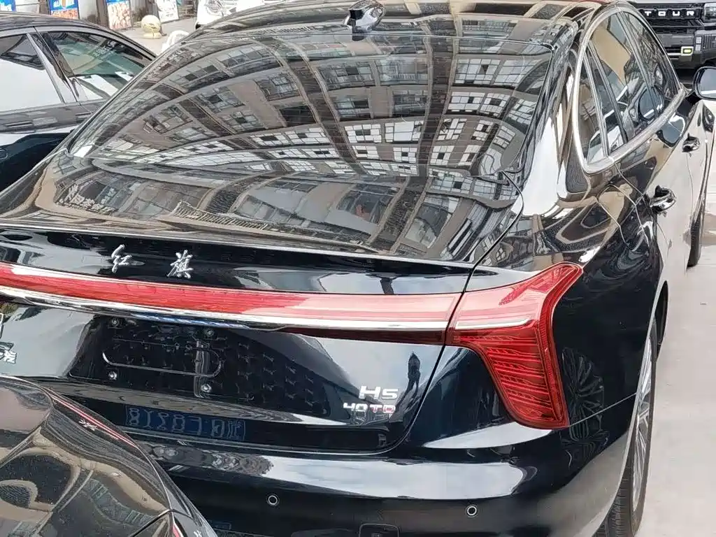 Hongqi Hongqi H5 — миниатюра 10